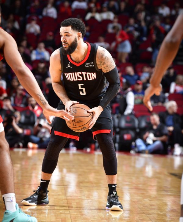 离榜首的巴 离榜首的巴