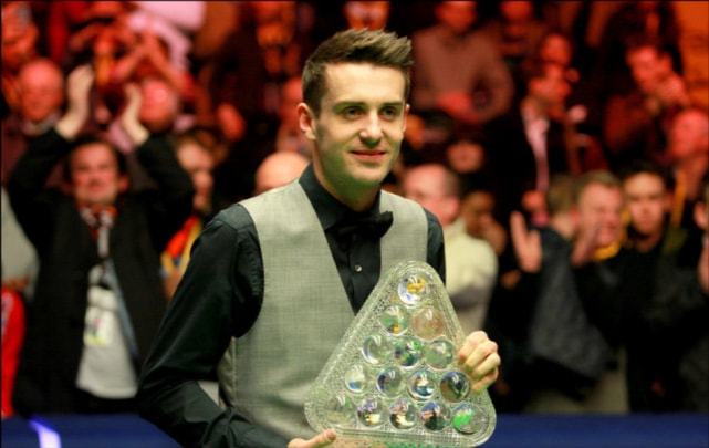 触球把中卫 触球把中卫